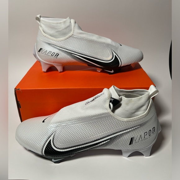 NEW Nike Vapor Edge Pro 360 Football Cleats White Black AO8277-100 Men's Size 13 - Picture 1 of 8